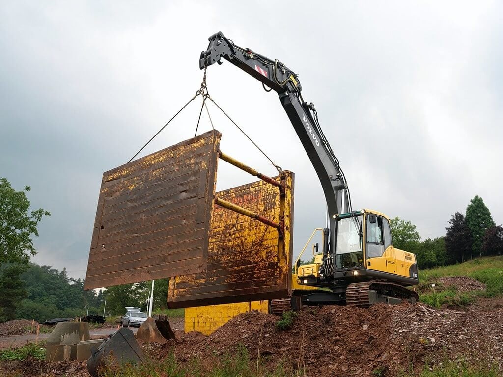 Excavator Lifting Capacity