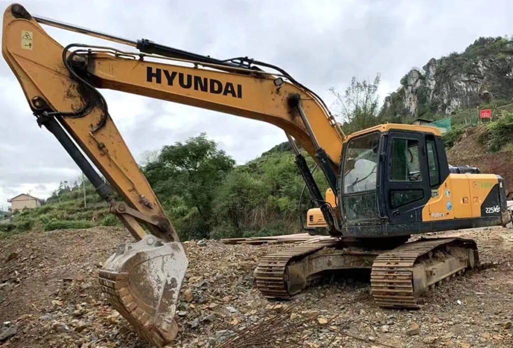 excavator article 76