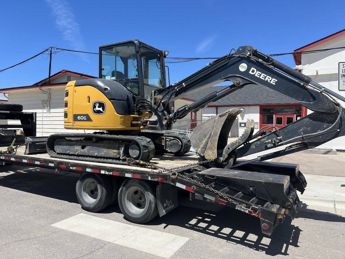 mini excavator trailer