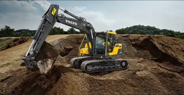 Second-hand Volvo EC120D Used Small Excavator for Sale - Image 2