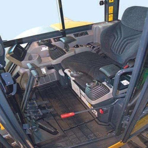 Used Komatsu PC55 Mini Excavator Crawler Digger with High Quailty Cheap Price - Image 7