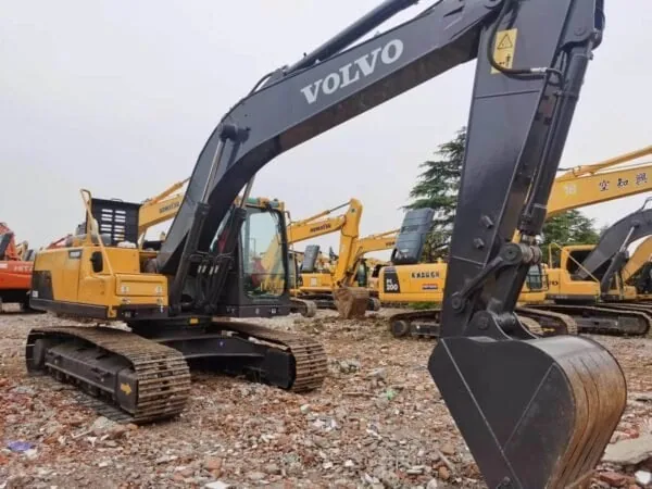 Used Volvo EC220D 22ton Second-hand Excavator Construction Machinery - Image 2