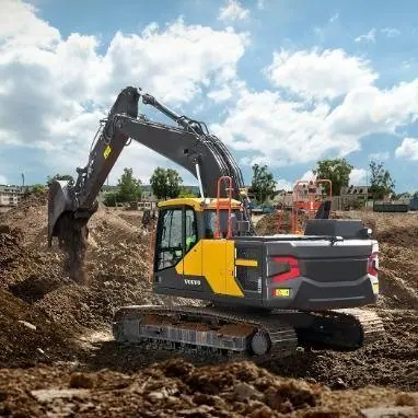 Used Volvo EC200E Hydraulic Crawel Excavator in Good Condition - Image 4