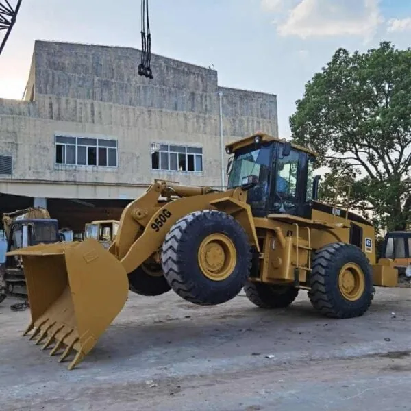 Used Cat 950G Caterpillar Wheel Loader in Good Condition - Image 2