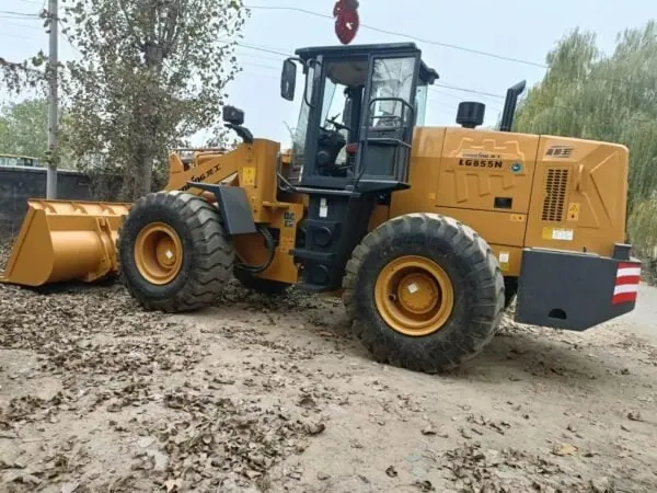 Used Lonking 855N Secondhand Wheel Loader for Construction Works - Image 4