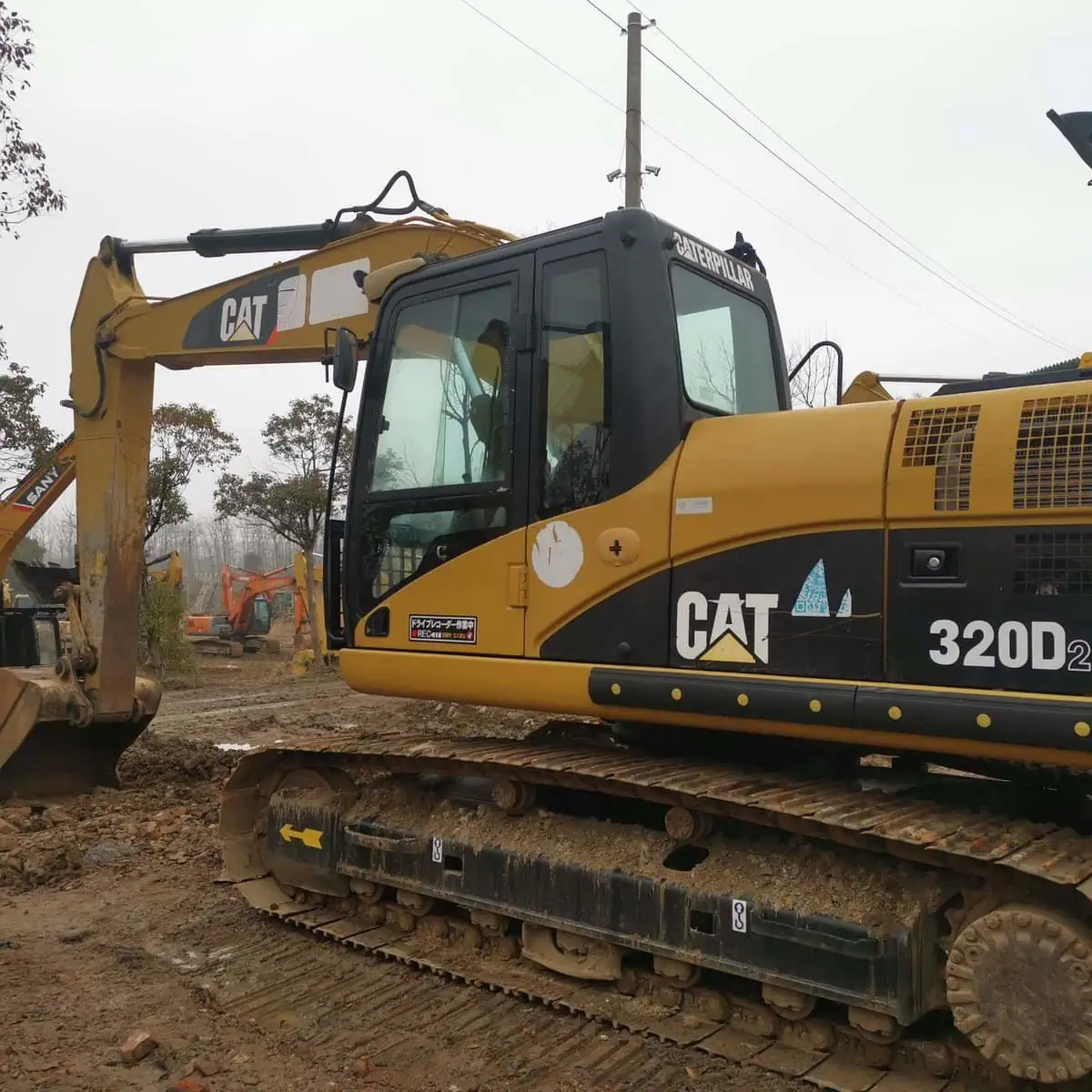 customer sale case with CAT 320D2