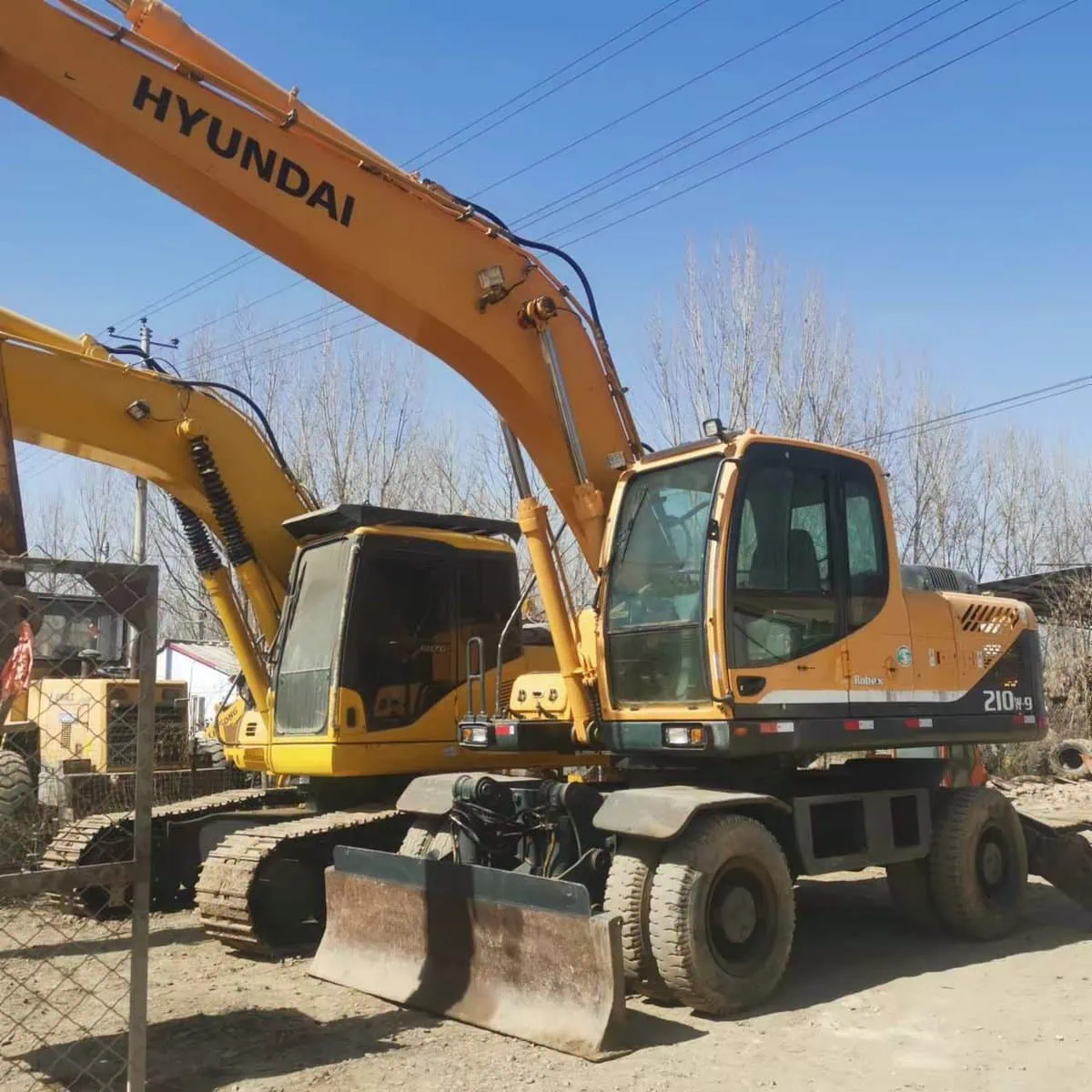 Used Wheeled Excavator Hyundai R210W-9S