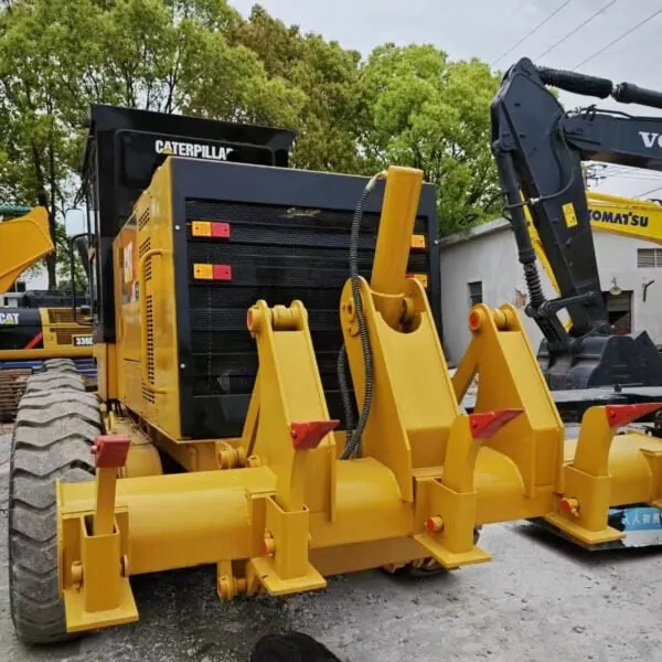 Used CAT 12G Motor Grader Caterpillar for Sale in Good Condition - Image 3