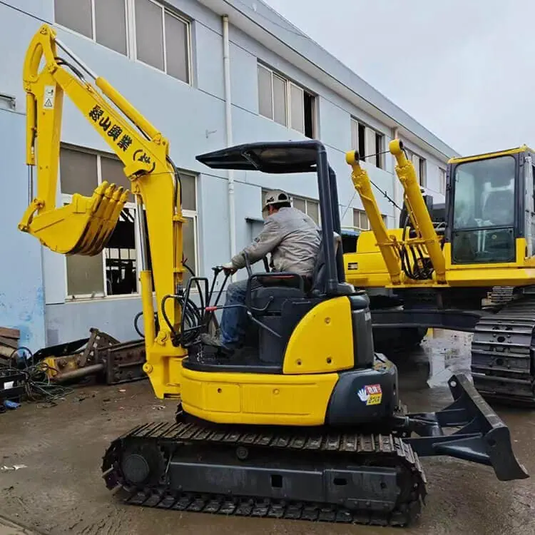 used Komatsu PC50 EXCAVATOR