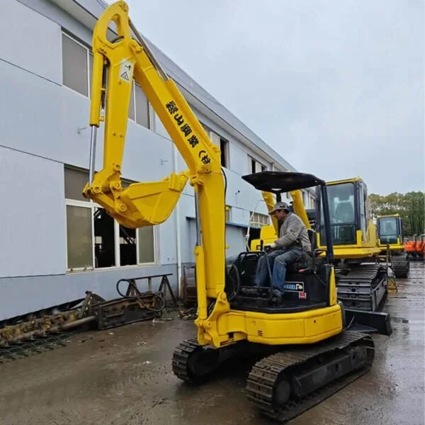 Second-hand Mini Excavator Used Komatsu PC50 Excavator For Sale - Image 2