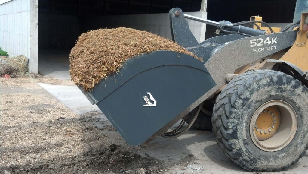 dirt bucket 1