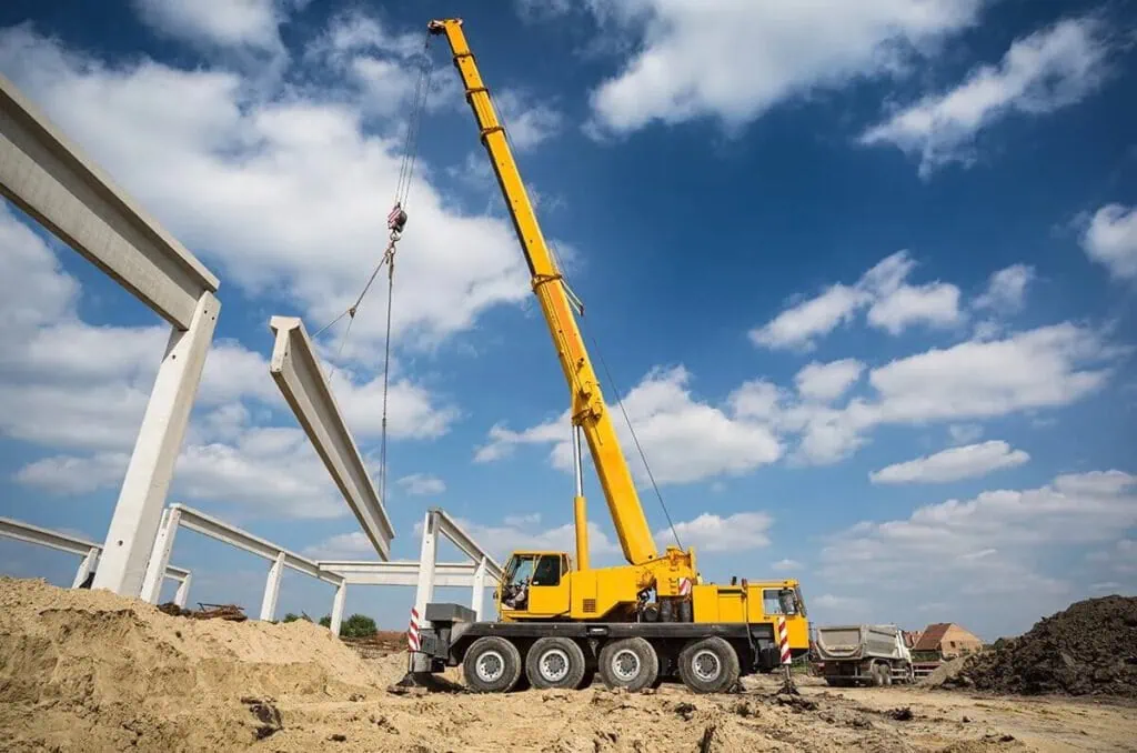 article mobile crane glossary featured 3603243