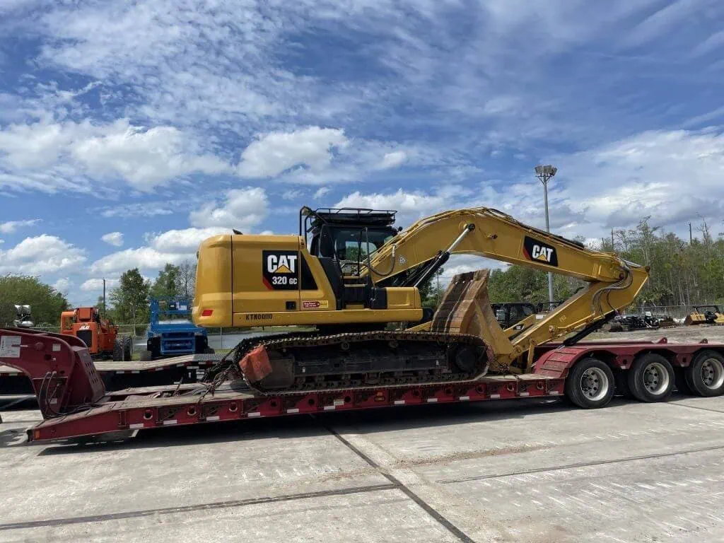 Caterpillar 320 GL excavator transport shipping hauling 1024x768 1