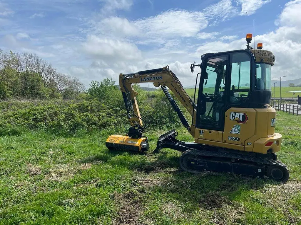 CAT 302 7 T3 90 2