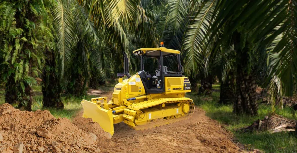 5. Banner Portrait 01 141223 KOMATSU D31PX 22 Bulldozer yang Efisien untuk Pembangunan Jalan di Area Rawa 2
