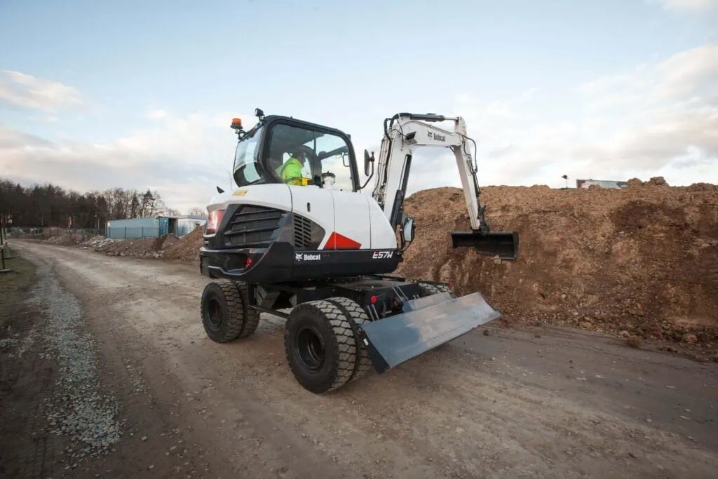 bobcat excavator size 1
