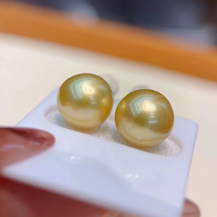 10.0mm AAA runde goldene Südsee Perlen Ohrstecker – Bild 3