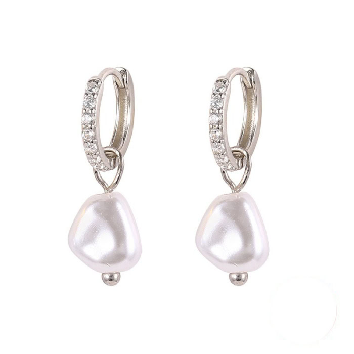 Barocke Perlen Ohrringe mit Zirconia