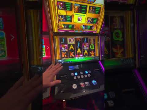 trusted Reybets Casino no deposit bonus advertisement in UK