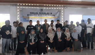 Halalbihalal dan Dialog Kebangsaan MD KAHMI Parepare bertema "Mengurai Kegelapan dan Menggagas Indonesia Baru," yang diadakan pada Minggu, 27 April 2025.