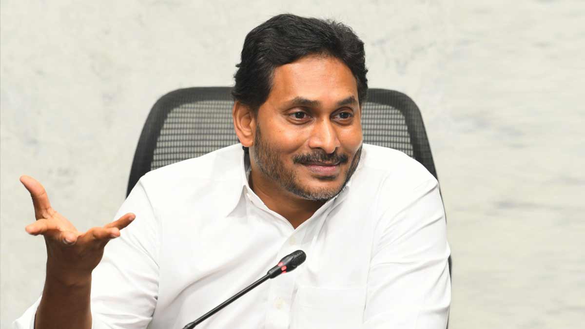 YS Jagan will rope in new political strategists
