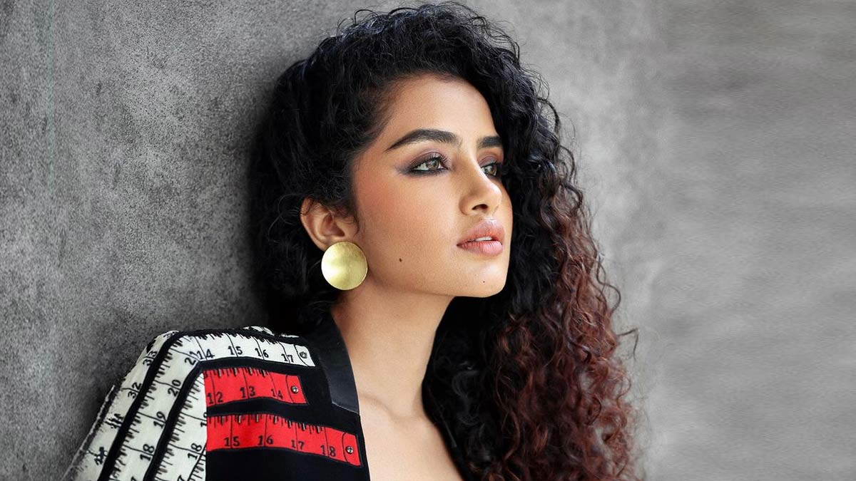 Anupama Parameswaran celebrates a cecade in cinema