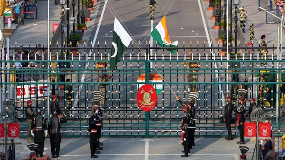 Undeclared war erupts between India and Pakistan