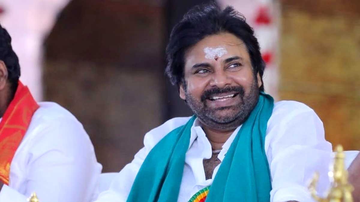 Pawan Kalyan attends Muruga meeting in Madurai