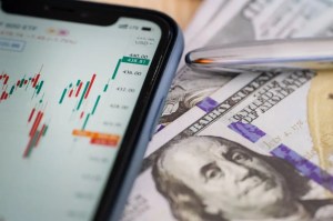Investing with Goal: The Rise of ESG Investing