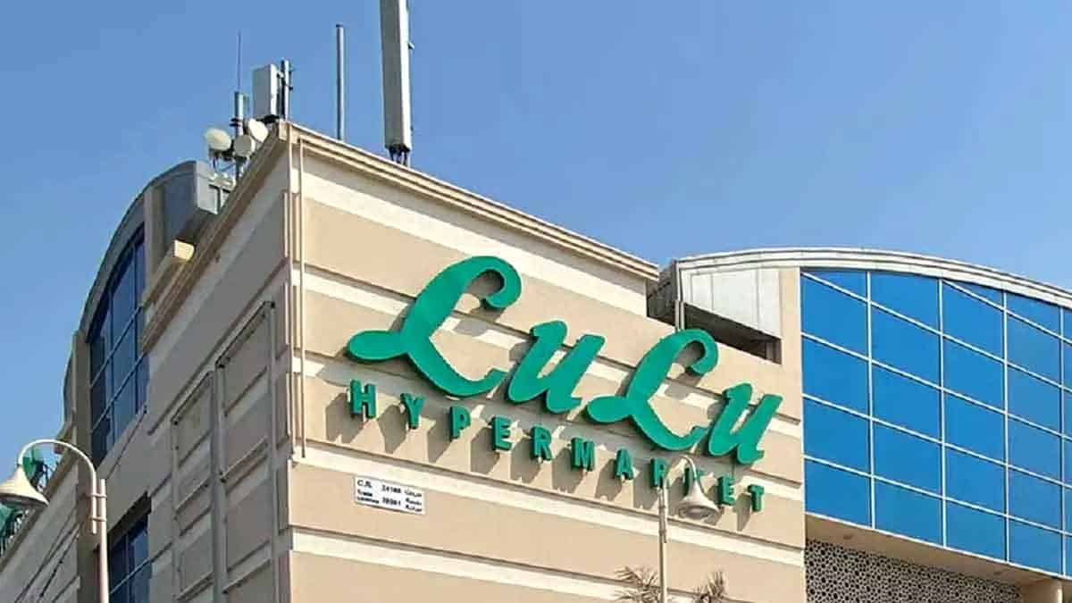 Private land was given to LuLu Group in Vizag by Govt?