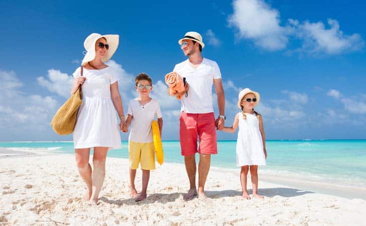 Tips Liburan Keluarga Aman Nyaman atau Hemat