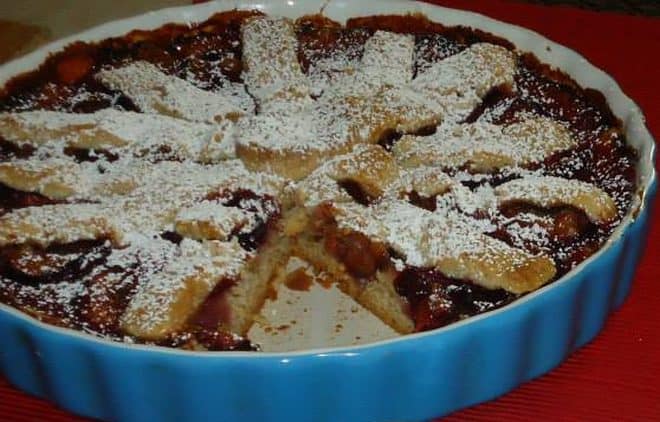 PITA SA ŠLJIVAMA: Fini desert plemenitog okusa