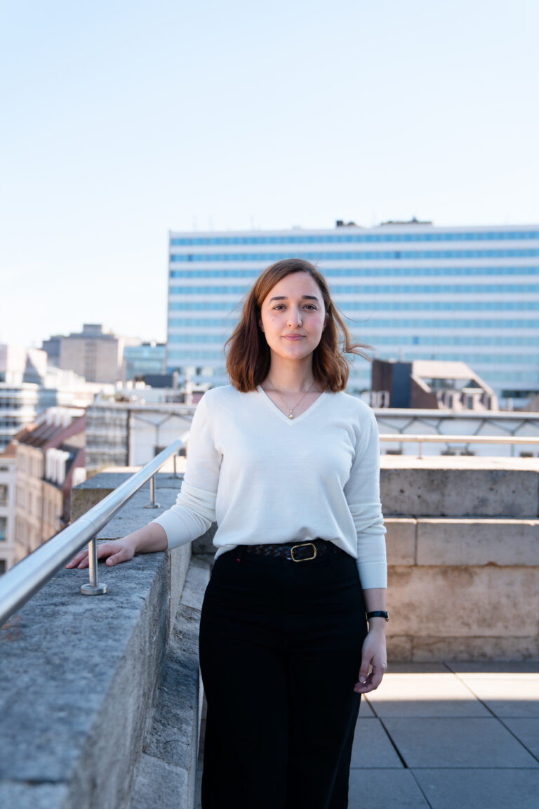 Imane Belguenani: nieuwe btw-maatregel op meeneemmaaltijden zet duizenden jobs op het spel