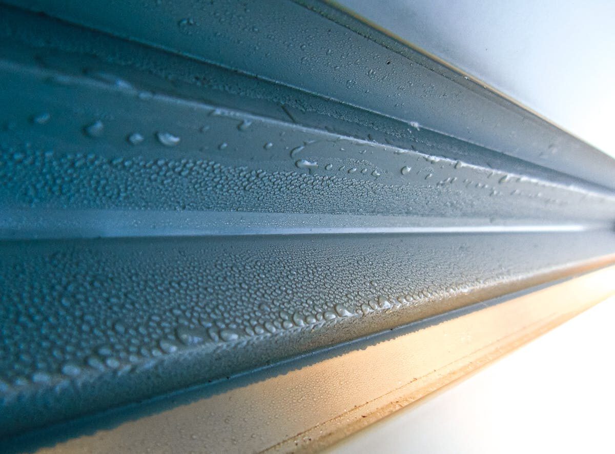 custom aluminum gutters, home remodeling tips, affordable gutter installation, leaf guards, local gutter builder, storm-proof gutters, saving money on home improvements, durable aluminum gutters, gutter installation savings, smart home upgrades